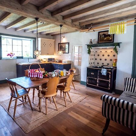 Country Cottage With Spa, Catering, Gardens, Nature Reserve Walks - Free Parking, Self Checkin Scunthorpe Bagian luar foto