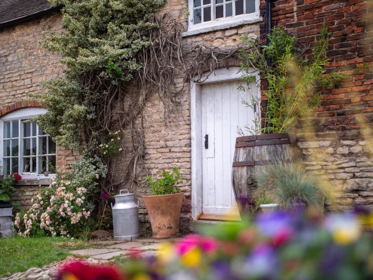 Country Cottage With Spa, Catering, Gardens, Nature Reserve Walks - Free Parking, Self Checkin Scunthorpe Bagian luar foto