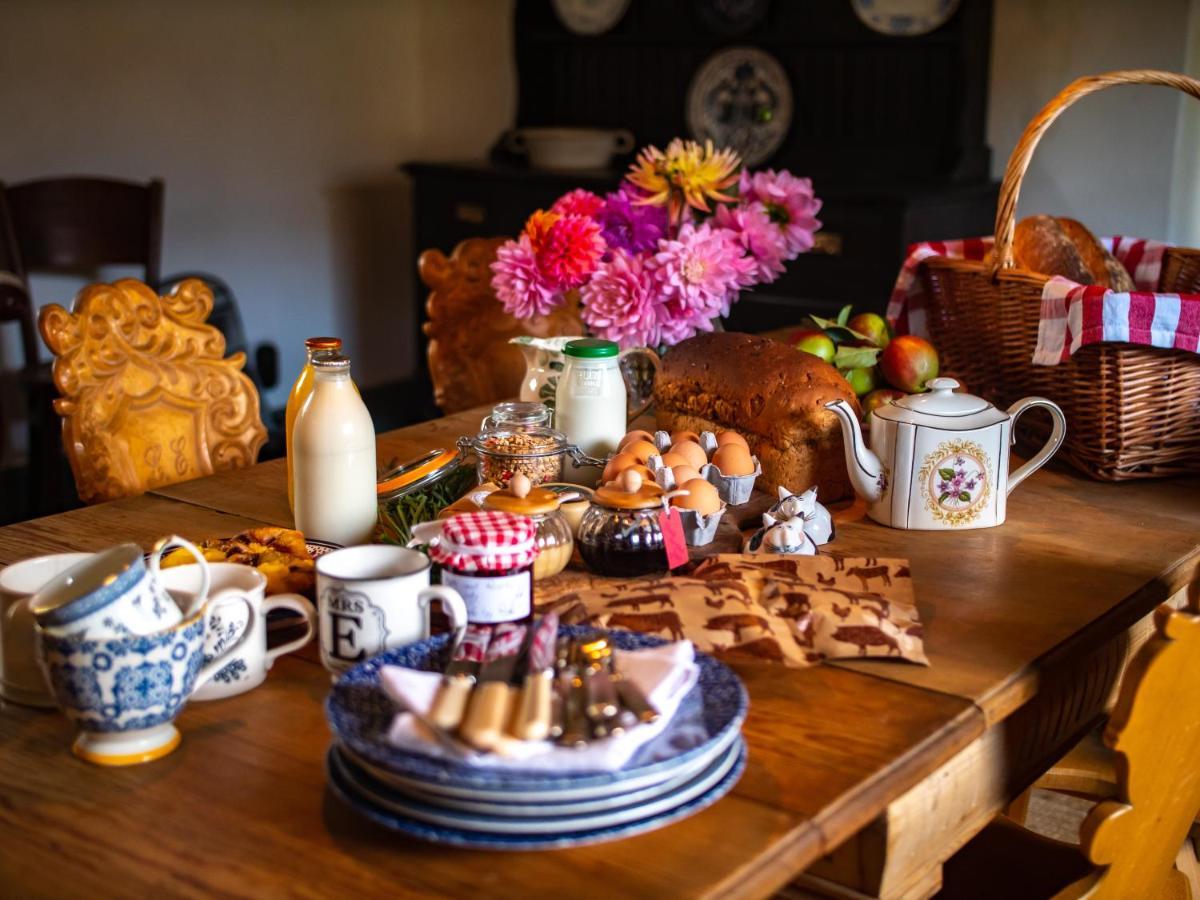 Country Cottage With Spa, Catering, Gardens, Nature Reserve Walks - Free Parking, Self Checkin Scunthorpe Bagian luar foto
